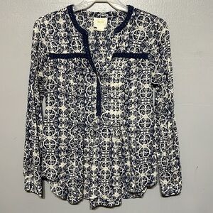 Maeve Abella PinTuck Blouse Women’s Size 4 Navy Blue & White